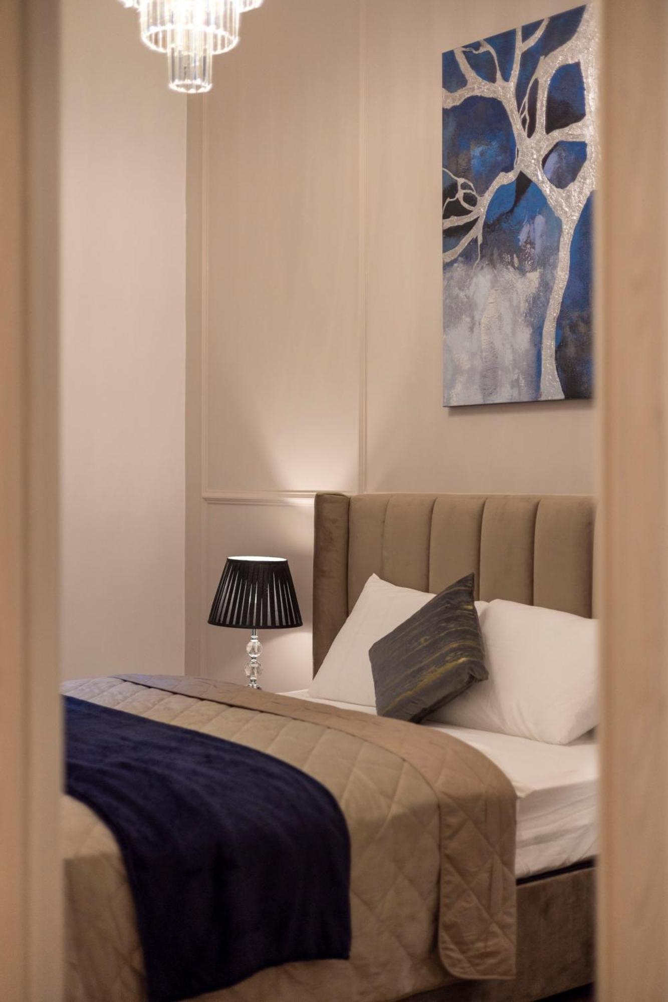 Exclusive Downtown Quentin Residence By Prestige Homes Budapešť Exteriér fotografie